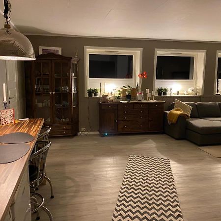 Lyngen, Mackay Appartment, Lyngen Lyngseidet Экстерьер фото
