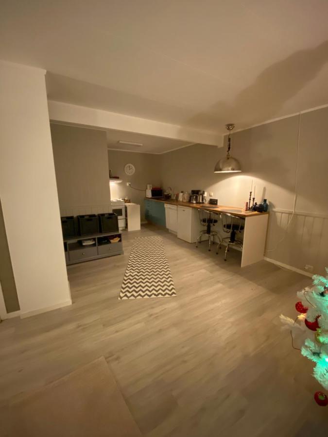 Lyngen, Mackay Appartment, Lyngen Lyngseidet Экстерьер фото