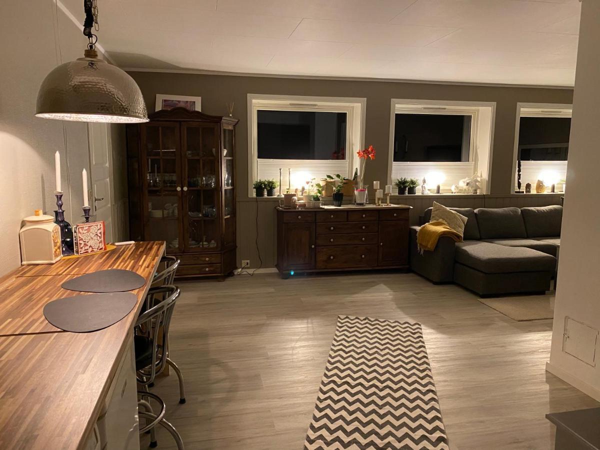 Lyngen, Mackay Appartment, Lyngen Lyngseidet Экстерьер фото