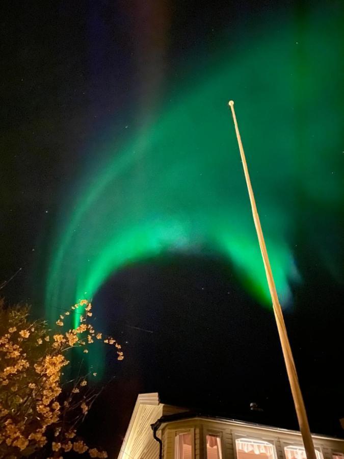 Lyngen, Mackay Appartment, Lyngen Lyngseidet Экстерьер фото